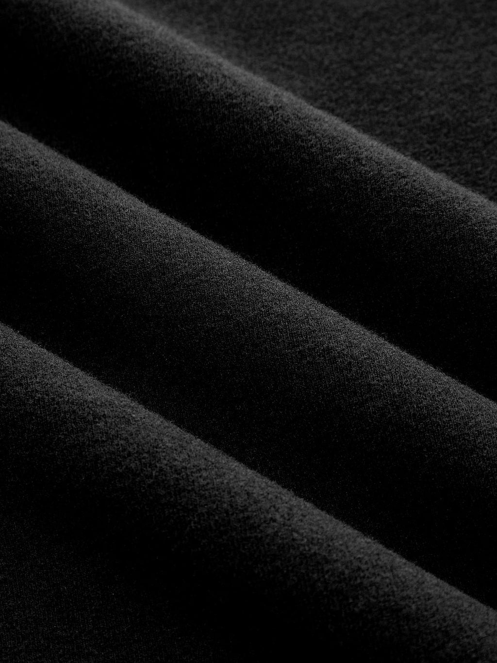 Ribete en Contraste Escote V Manga Larga Body