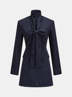 Pinstripe Lazo-Tie Blazer mini Falda Dos Piezas Set