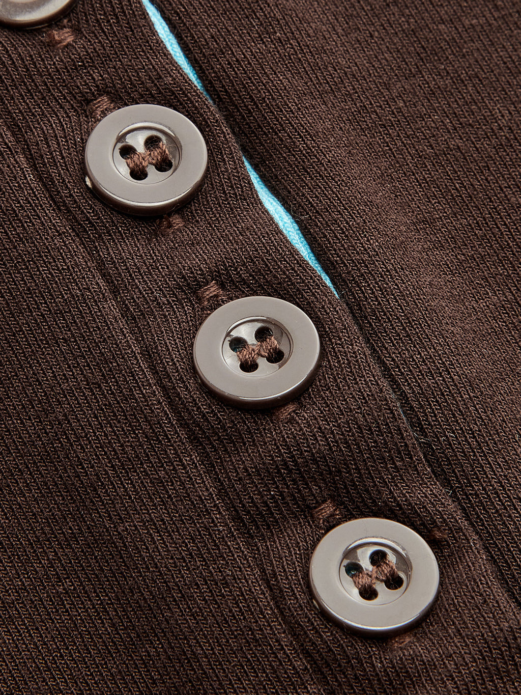 Bloques de color Cuff Henley Slim Fit Tee