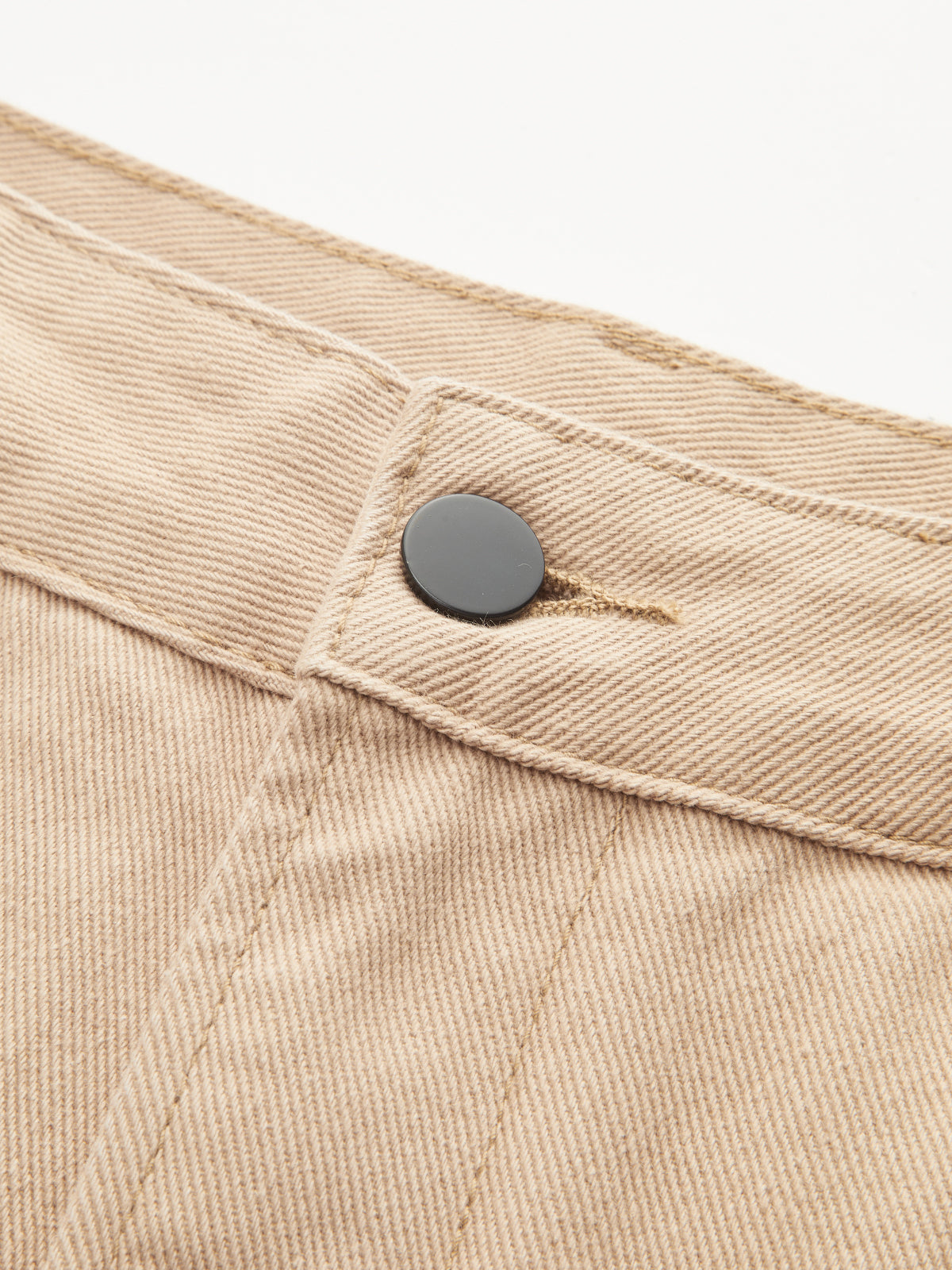 Barrel-Fit Multi-Pocket Cargo Jeans
