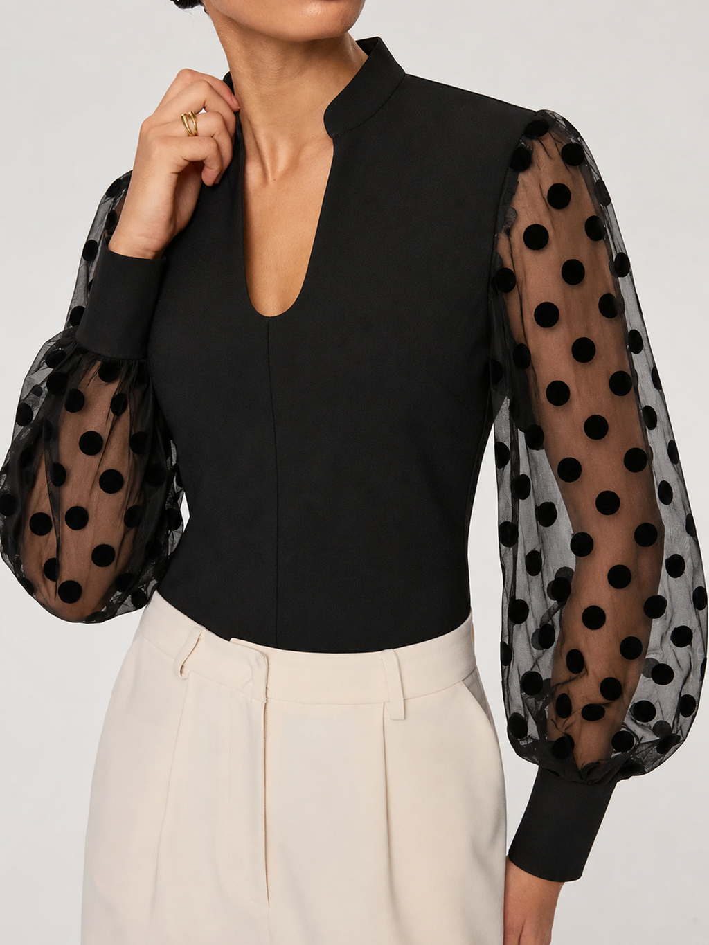 Alto cuello Semitransparente Lunares Puff manga Blusa