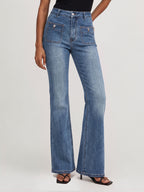 Patch Pocket Tiro Alto Flare Jeans