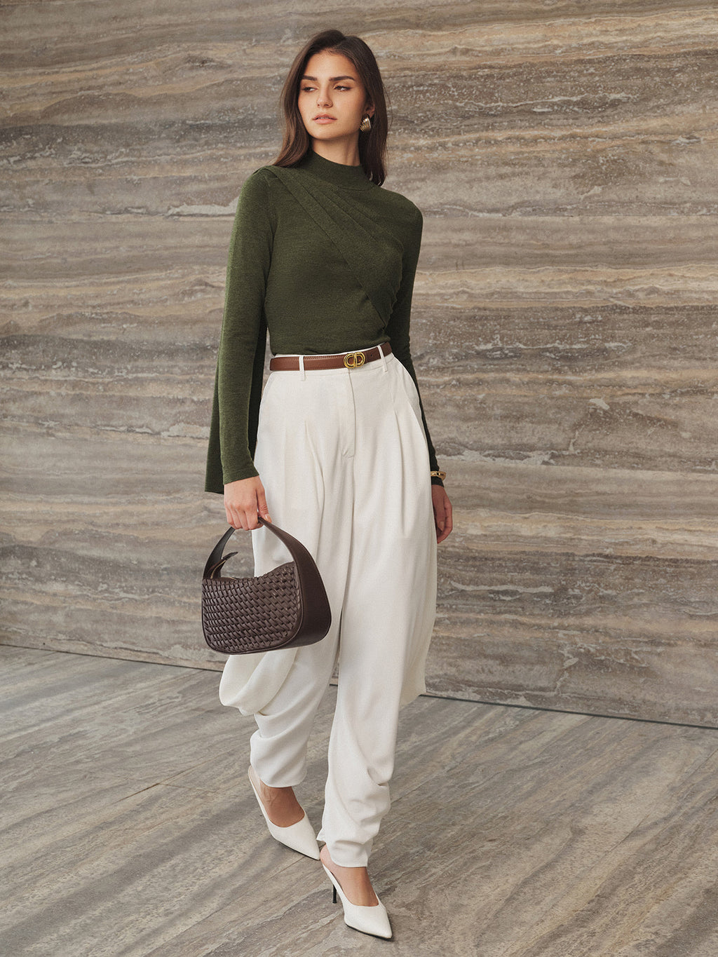 Drapeado Sash Detalle Cuello Alto Slim Punto Top