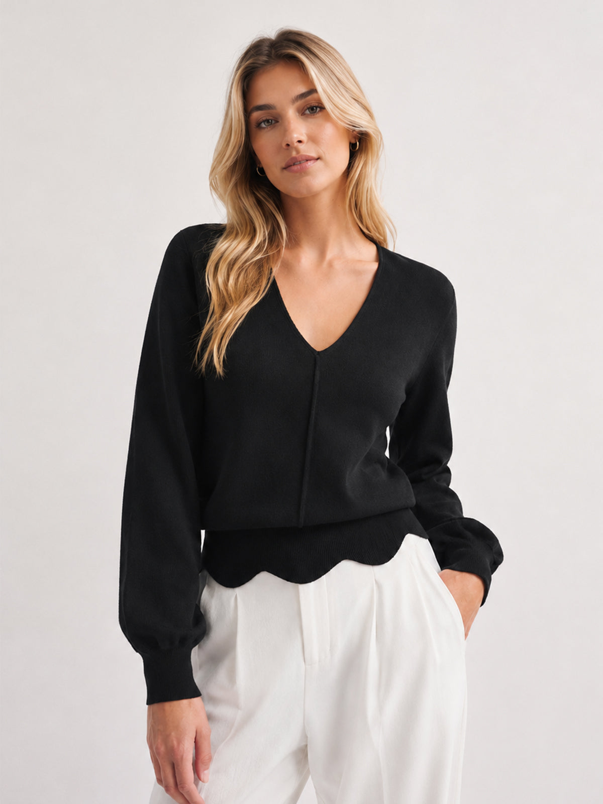 Scalloped bajo Escote V Punto Top