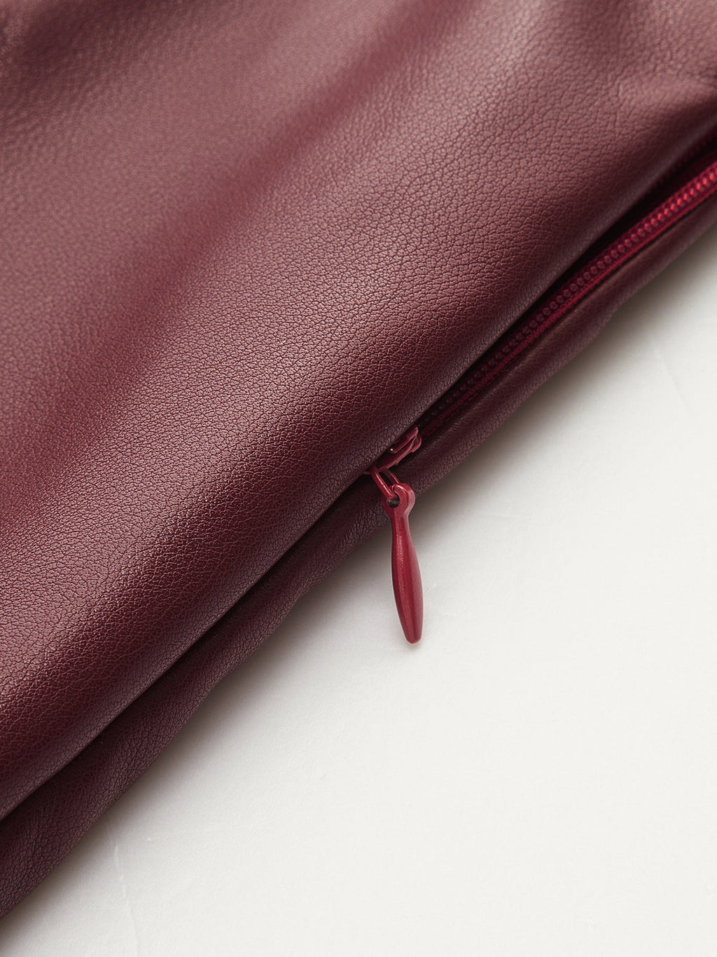 Stretch Faux-Leather con Cinturón Lápiz Falda