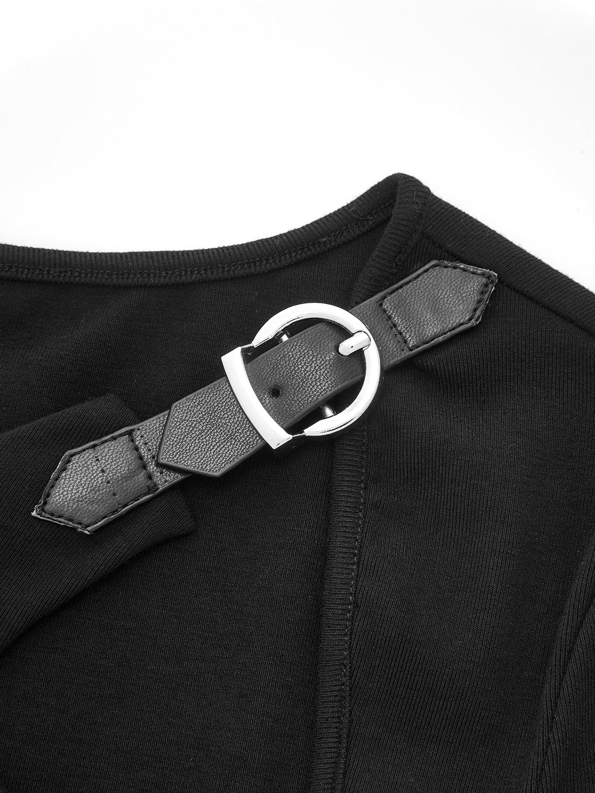 Cut-Out Hebilla Detalle Asimétrico Top