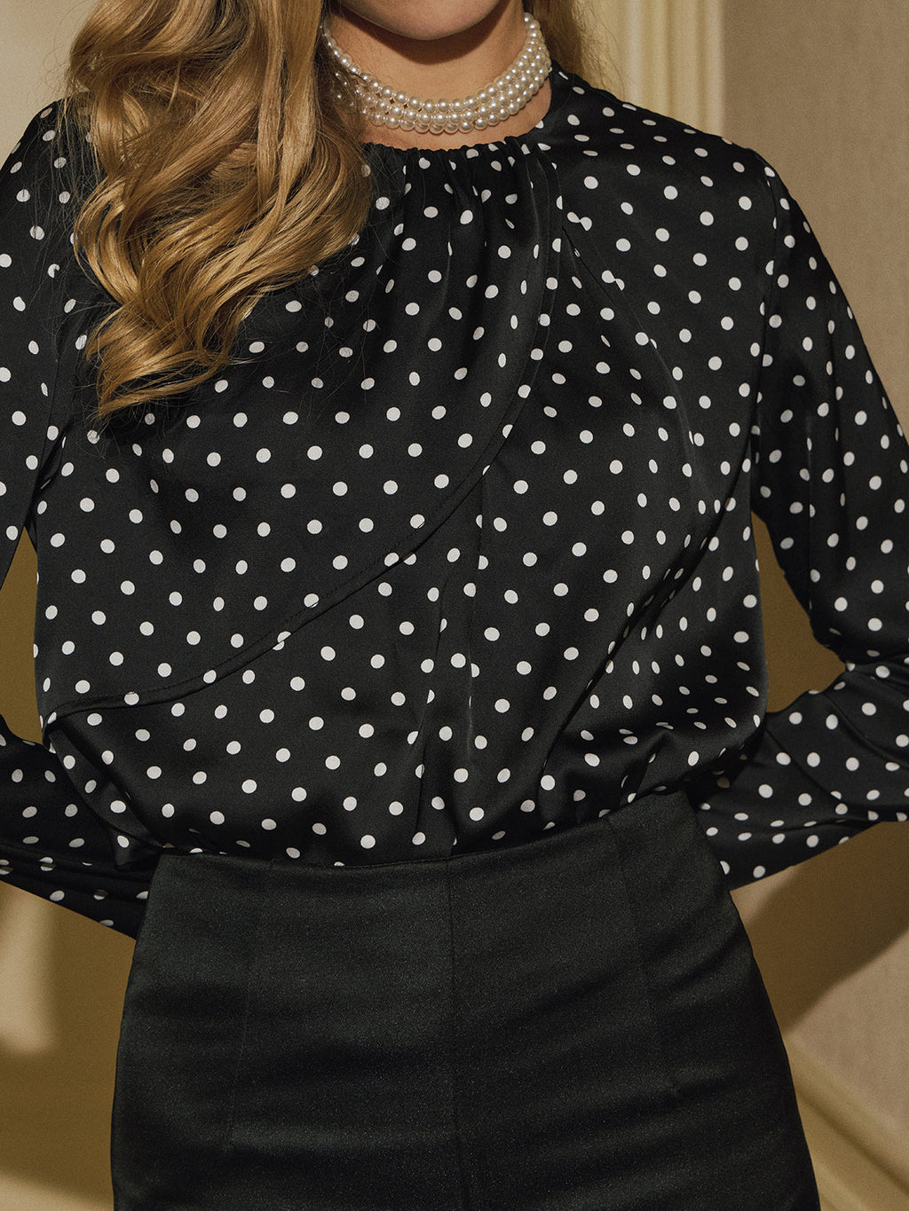 Blusa Satinada de Lunares