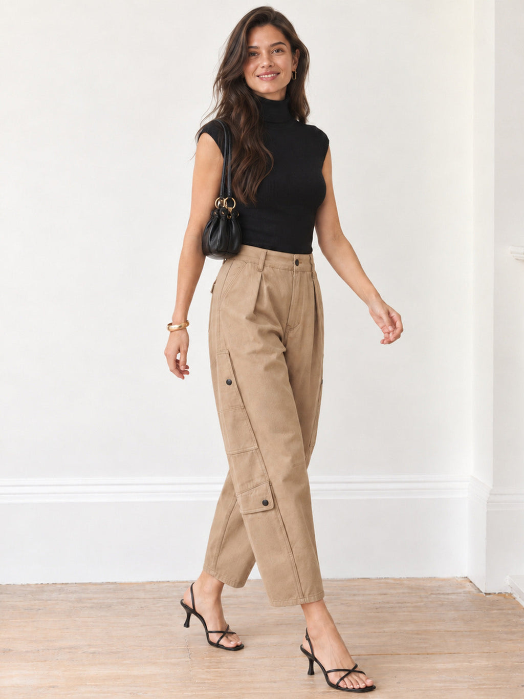 Barrel-Fit Multi-Pocket Cargo Jeans