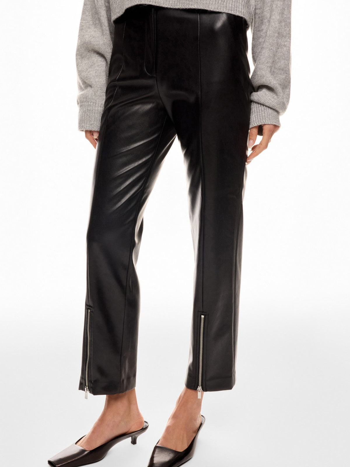 Pantalón Efecto Piel con Cremalleras