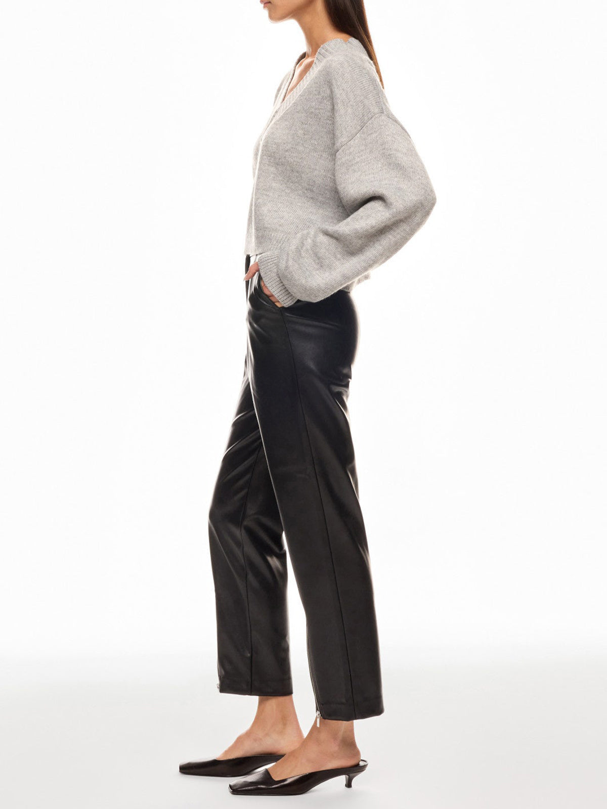 Pantalón Efecto Piel con Cremalleras