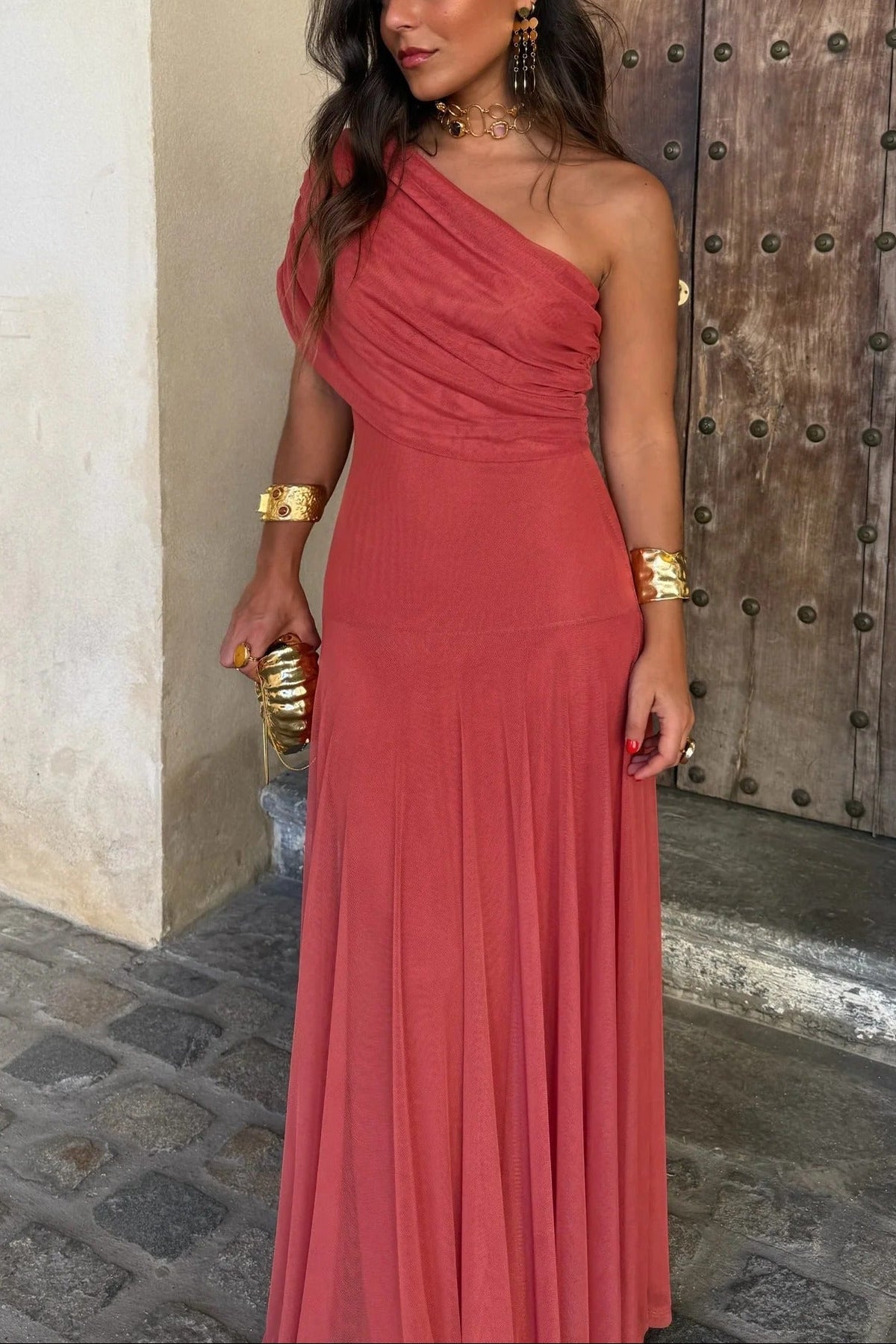 Vestido Largo · Marrón Asimétrico