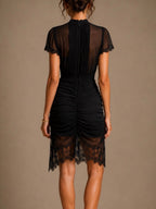 Zoe - mini-Vestido fluide avec détail en dentelle