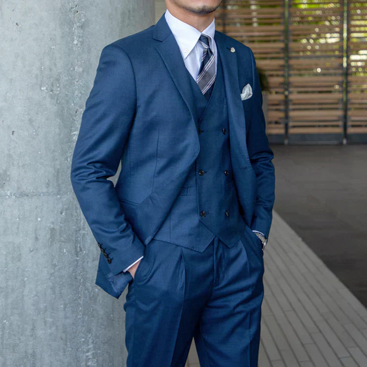 Traje · Rojo