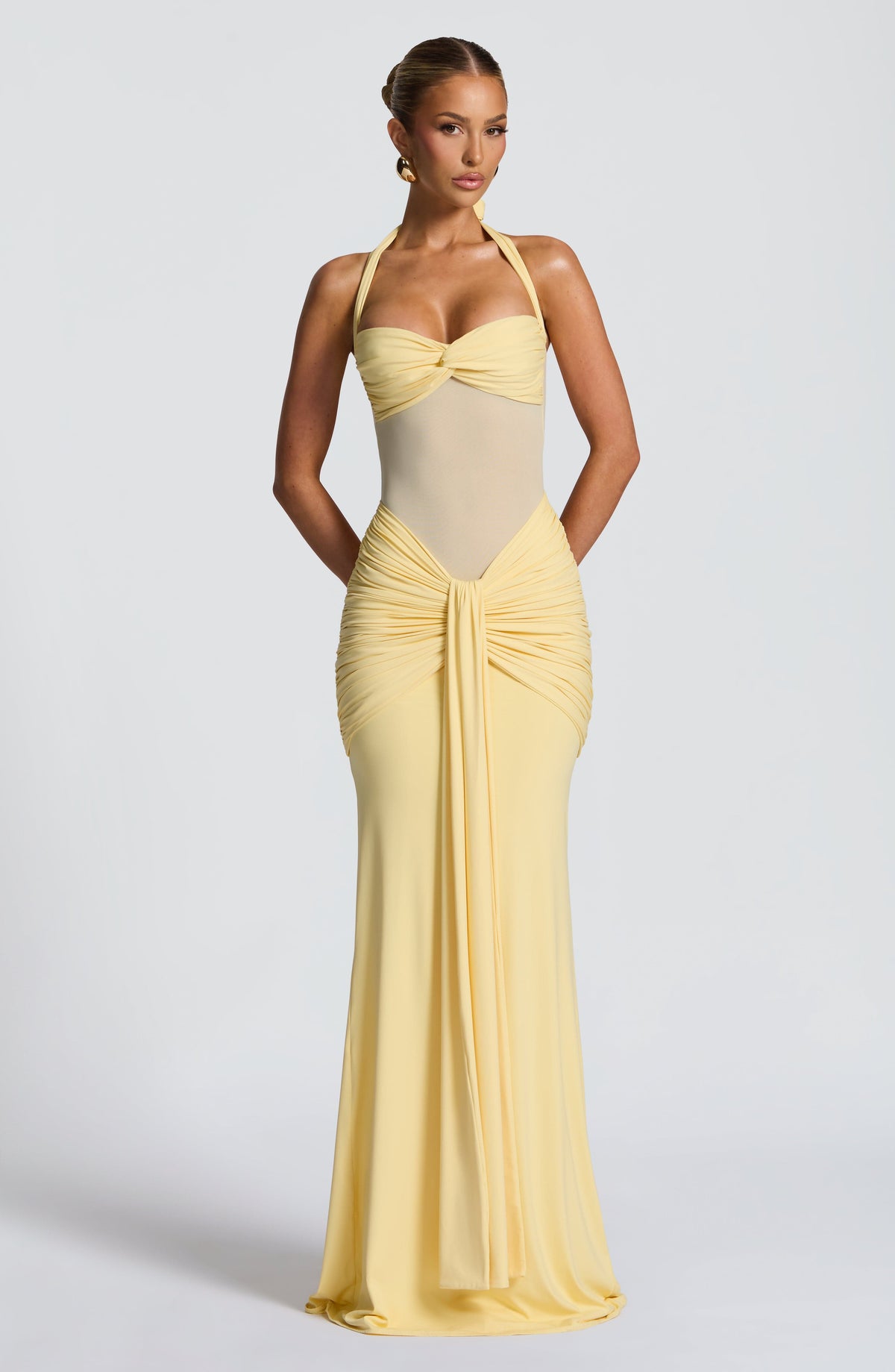 Vestido Largo · Rojo Cuello Halter