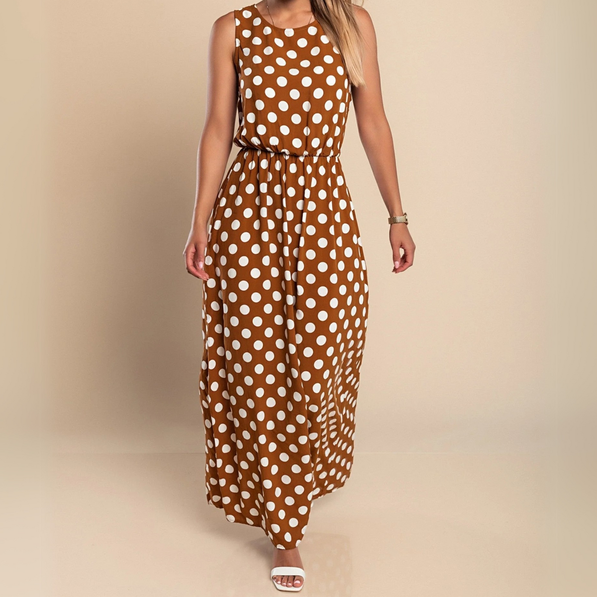 Vestido Largo · Lunares con Cinturón